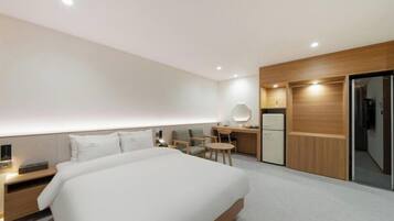 Suite Room | Escritorio y wifi gratis