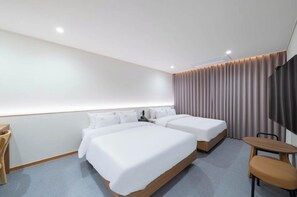 Suite Twin Room | Escritorio y wifi gratis