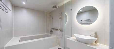 Premium Room | Bathroom