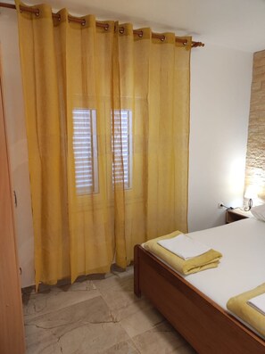 1 chambre, Wi-Fi gratuit, draps fournis
