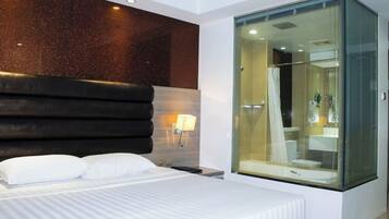 Iron/ironing board, WiFi, bed sheets
