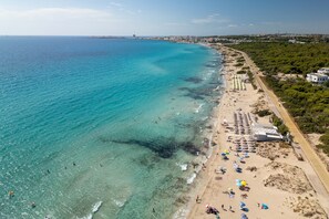 Beach - Corte Gabellone Suite with Pool, Wi-Fi & Air Conditioning (nardò)