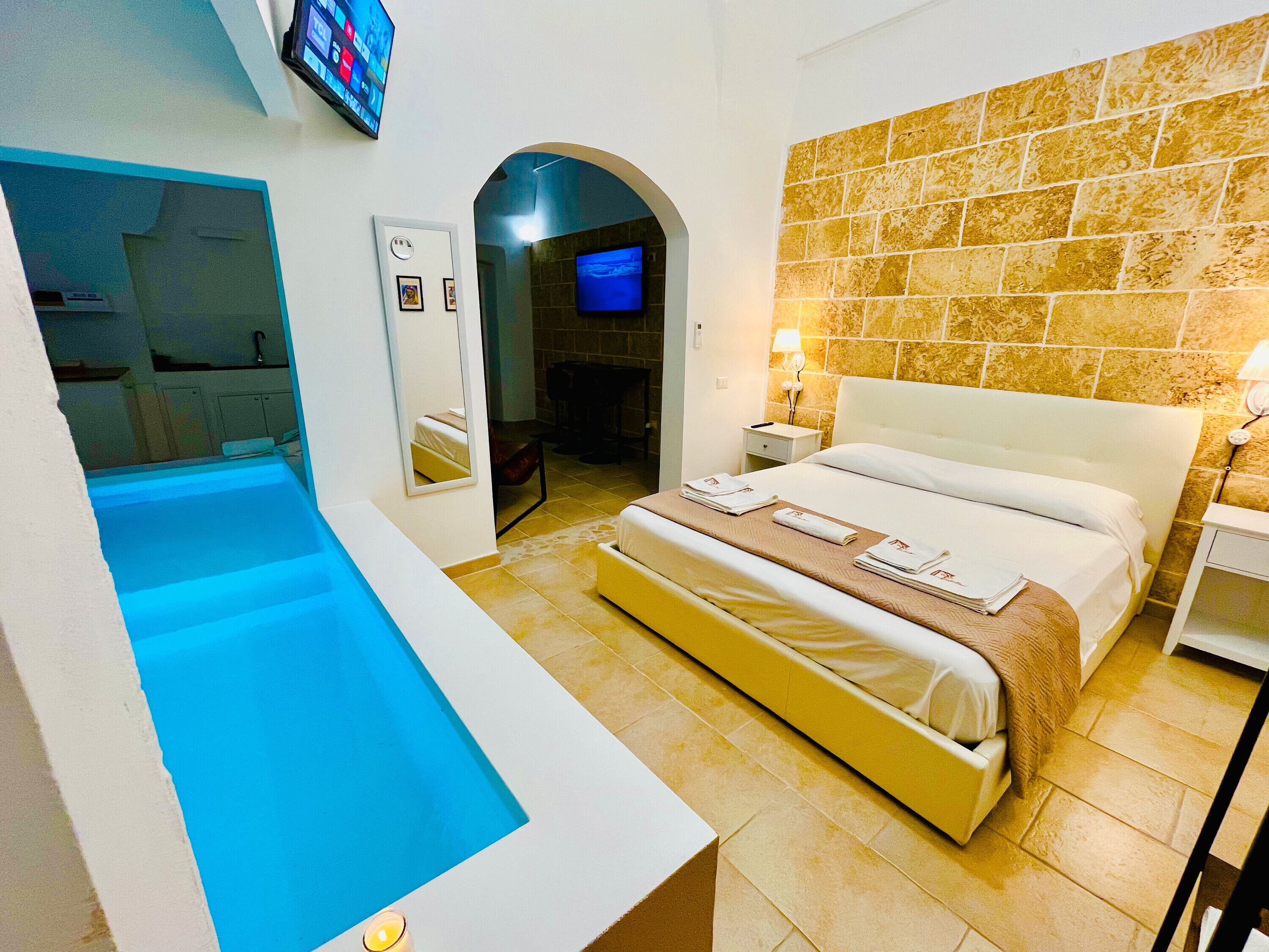 1 camera, Wi-Fi, lenzuola