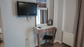 Deluxe Triple Room | Free WiFi