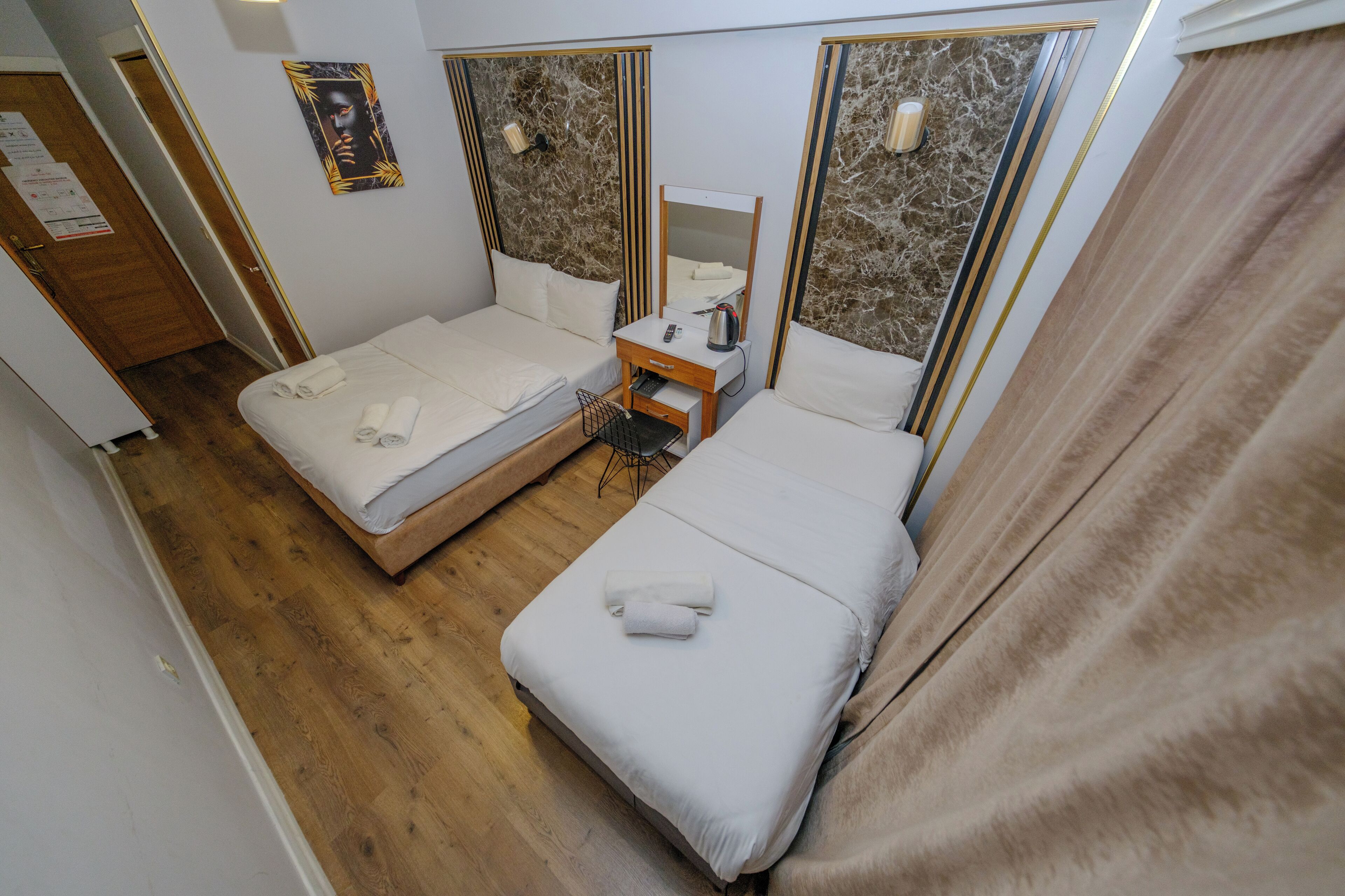 Deluxe Triple Room | Free WiFi