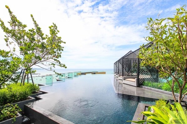 Outdoor pool, pool loungers