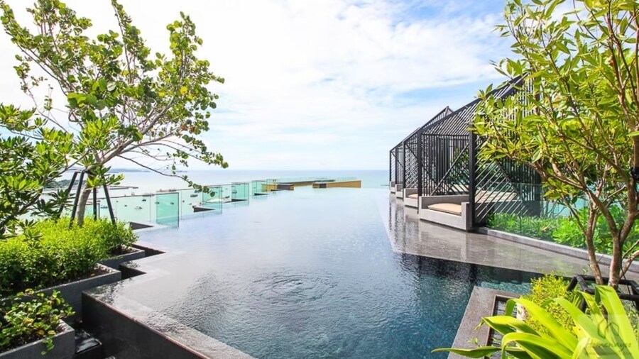 Edge Central Pattaya by Prop Hopper