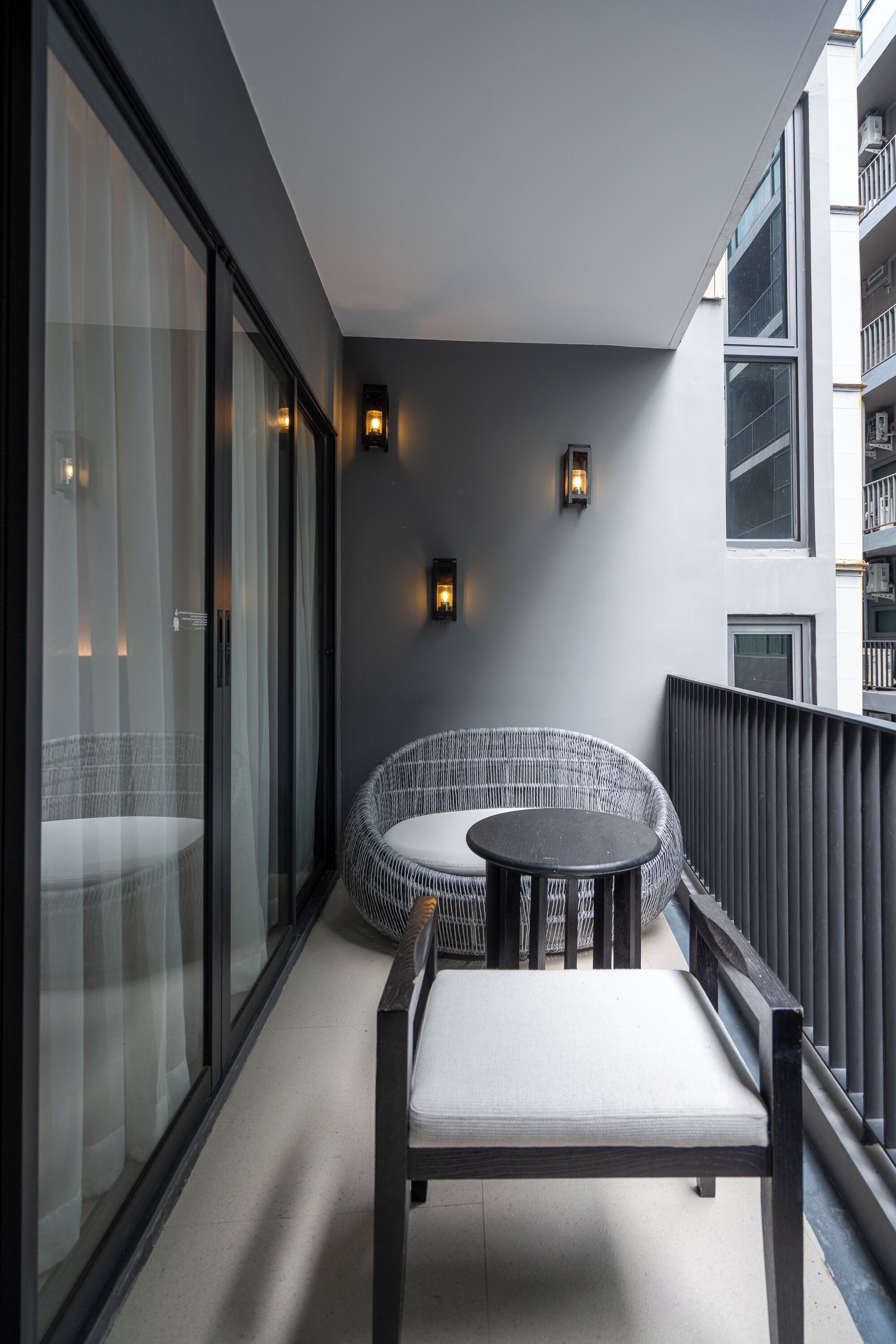 Deluxe King Room | Balcón