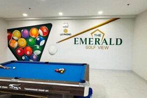 Game room - The Emerald Golf View Apartment (Thuan An)