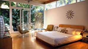 2 soverom, strykejern/-brett, internettilgang og sengetøy