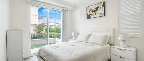 2 habitaciones, tabla de planchar con plancha, wifi y ropa de cama