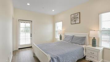 2 soverom, strykejern/-brett, wi-fi og sengetøy