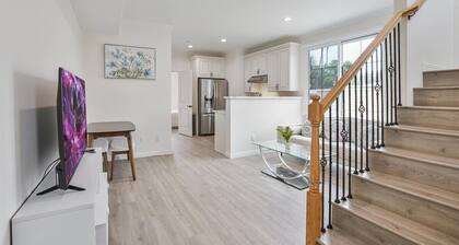 Stylish Pasadena Stay Near Old Town & Rose Bowl