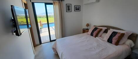 1 camera, Wi-Fi, lenzuola