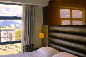 1 habitación, tabla de planchar con plancha, wifi y ropa de cama 