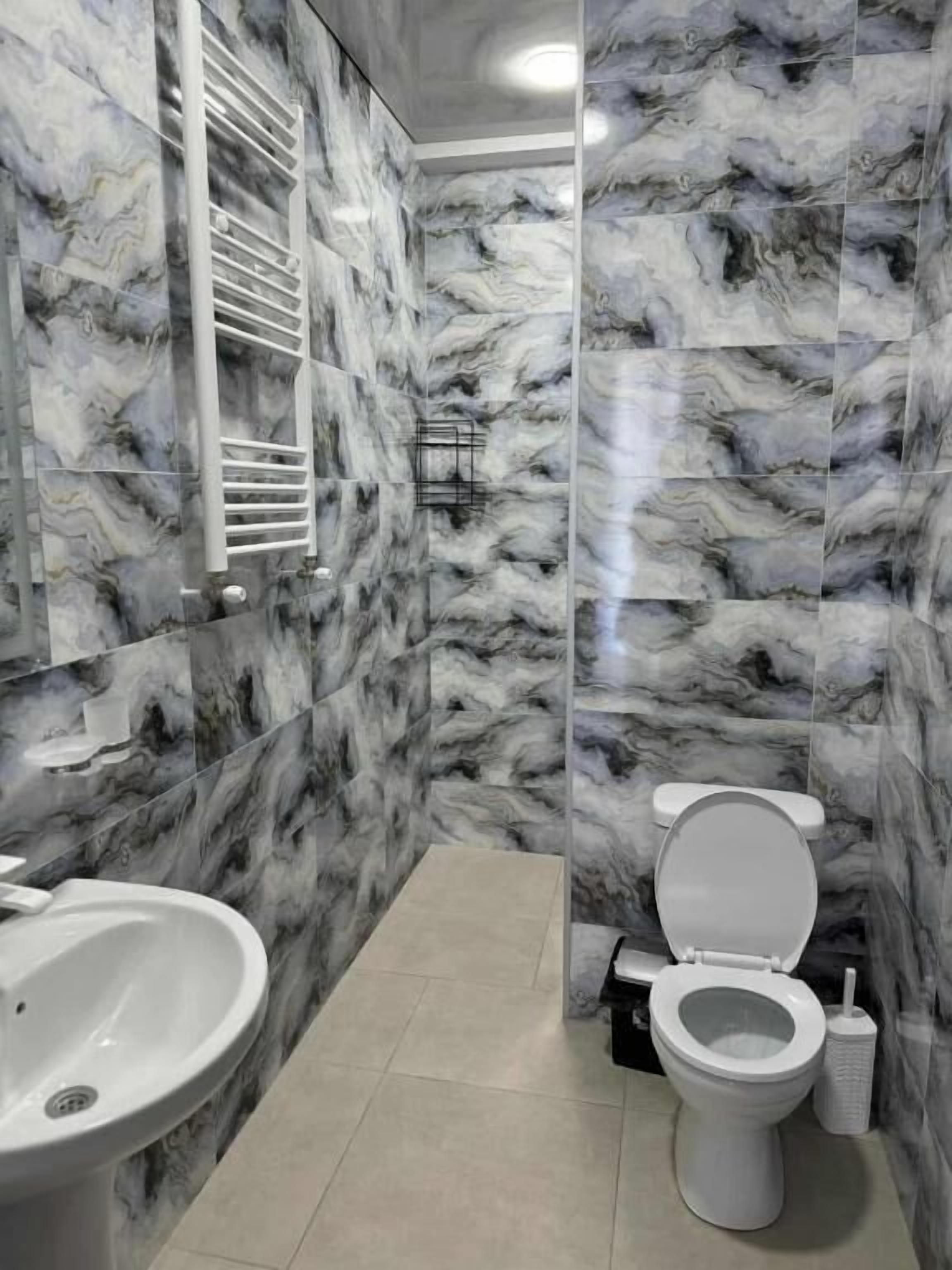 Towels, soap, shampoo, toilet paper