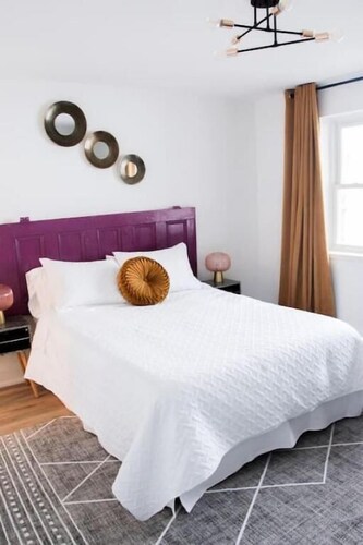 Comfy Waterfront Family Suite