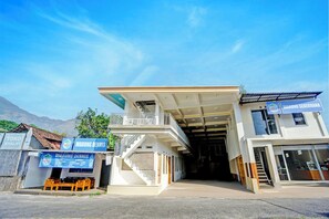 Front of property - OYO 94834 Homestay Arjuna Near Taman (Prigen)