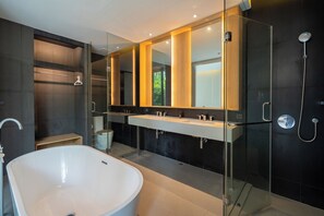 1 Bedroom Villa with Private Pool | Bagno | Set di cortesia gratuito, asciugacapelli, asciugamani, sapone