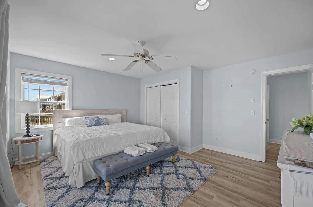 4 habitaciones, escritorio, tabla de planchar con plancha y wifi 