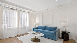 Condo, 1 Bedroom, Kitchen, Park View | Living area - Essex House (New York)