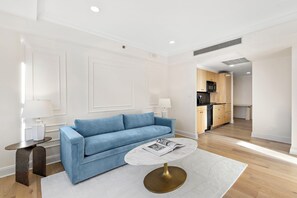 Living area - Essex House (New York)