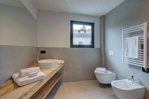 Family Apartment, Multiple Bedrooms (Leba 3) | Bathroom