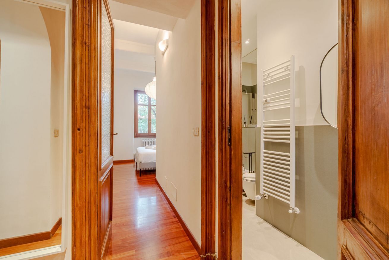 2 camere, ferro/asse da stiro