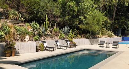 Valea Estate - Secluded Beverly Hills Retreat 1-acre Oasis