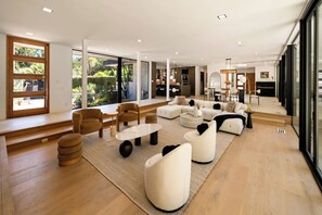 Casa de lujo, varias camas, acceso a la alberca, vista a la montaña (Valea Estate) | Interior