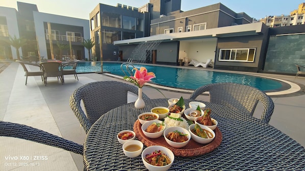 Petit déjeuner buffet (350 INR par personne)