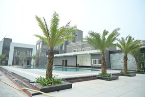 Front of property - BK Garden Hotel and resort (Durgapur)