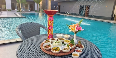 Daily buffet breakfast (INR 350 per person)