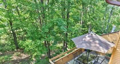 Relaxing Harbor Springs Condo w/Skiing, Pools & Trails
