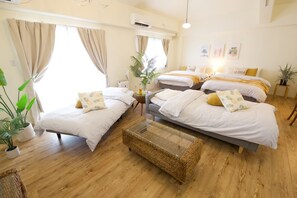 Cortinas blackout, tabla de planchar con plancha y wifi gratis