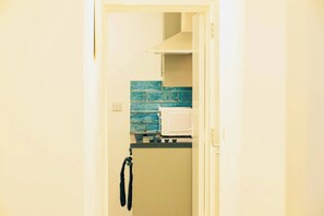 Apartment, 2 Bedrooms | Interior - Central Cardiff Cozy 2BR Near Stadium Shops Uni (Cardiff)