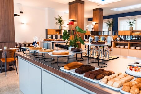 Desayuno buffet incluido todos los días