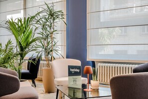 Lobby sitting area - Hotiday Diano Marina (Diano Marina)