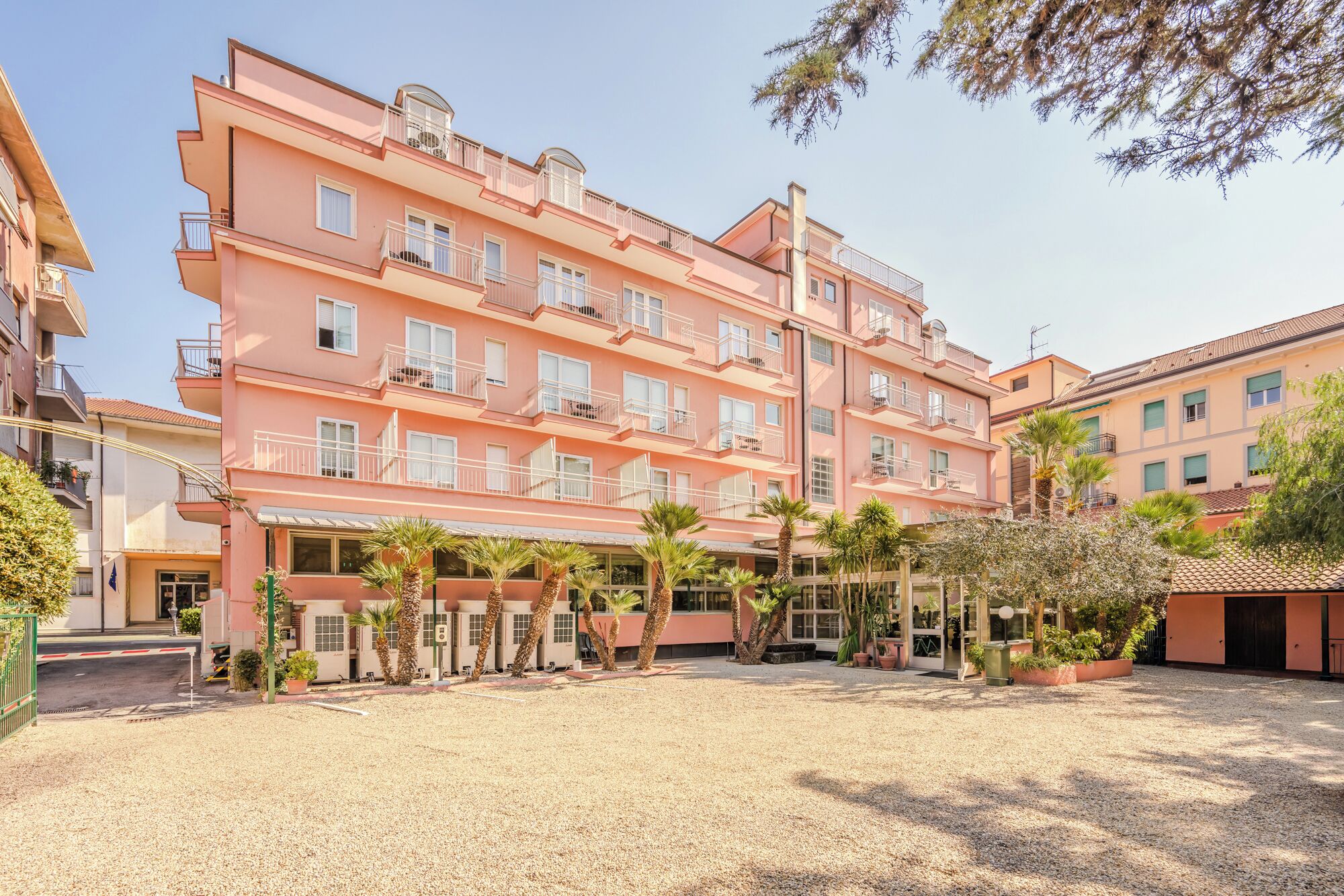 Facciata della struttura