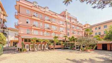 Facciata della struttura