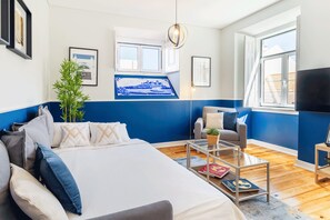 6 bedrooms, iron/ironing board, free WiFi, bed sheets
