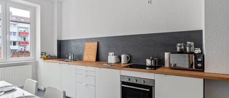 Frigorífic, forn, placa de cuina i rentaplats