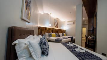 Family Room, Balcony, Garden View | Premium bedding, memory foam beds, in-room safe, desk