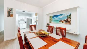 Casa, 3 habitaciones, para no fumadores, patio | Comedor