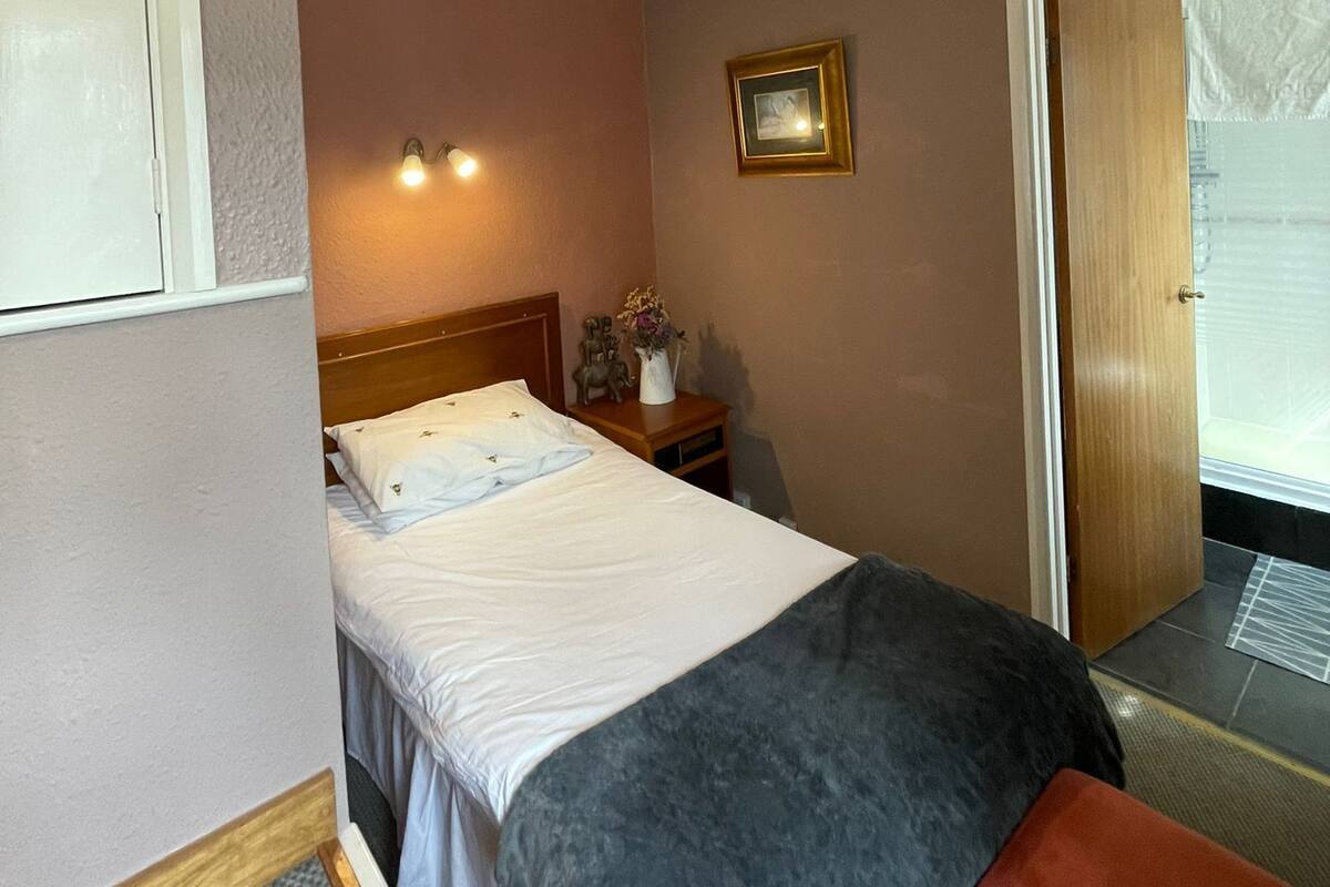 Double Room | Desk, laptop workspace, free WiFi