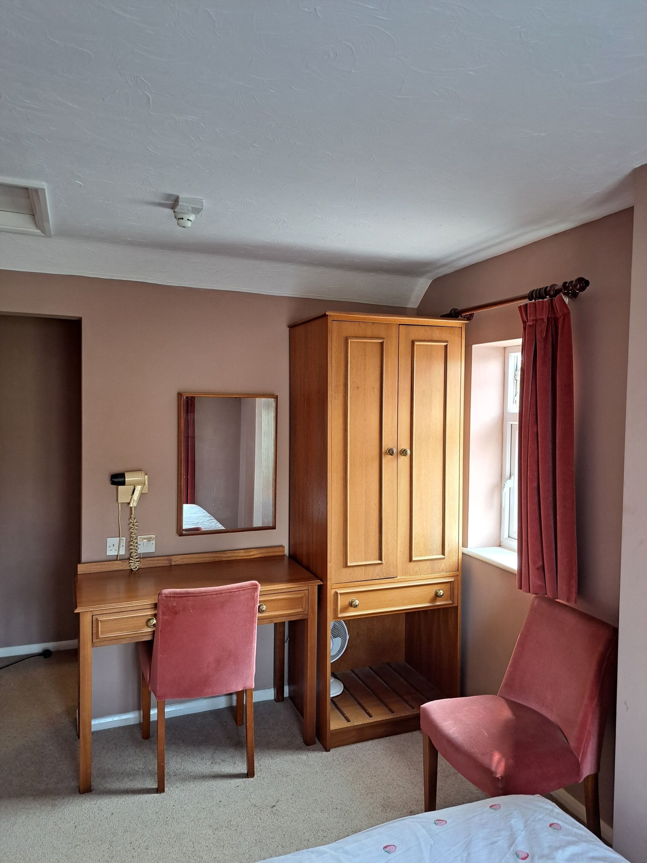 Double Room | Desk, laptop workspace, free WiFi