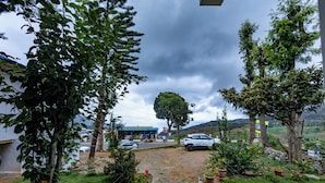 Unclassified image, 3 of 34, button - Hotel Shree Homestay (Ootacamund)