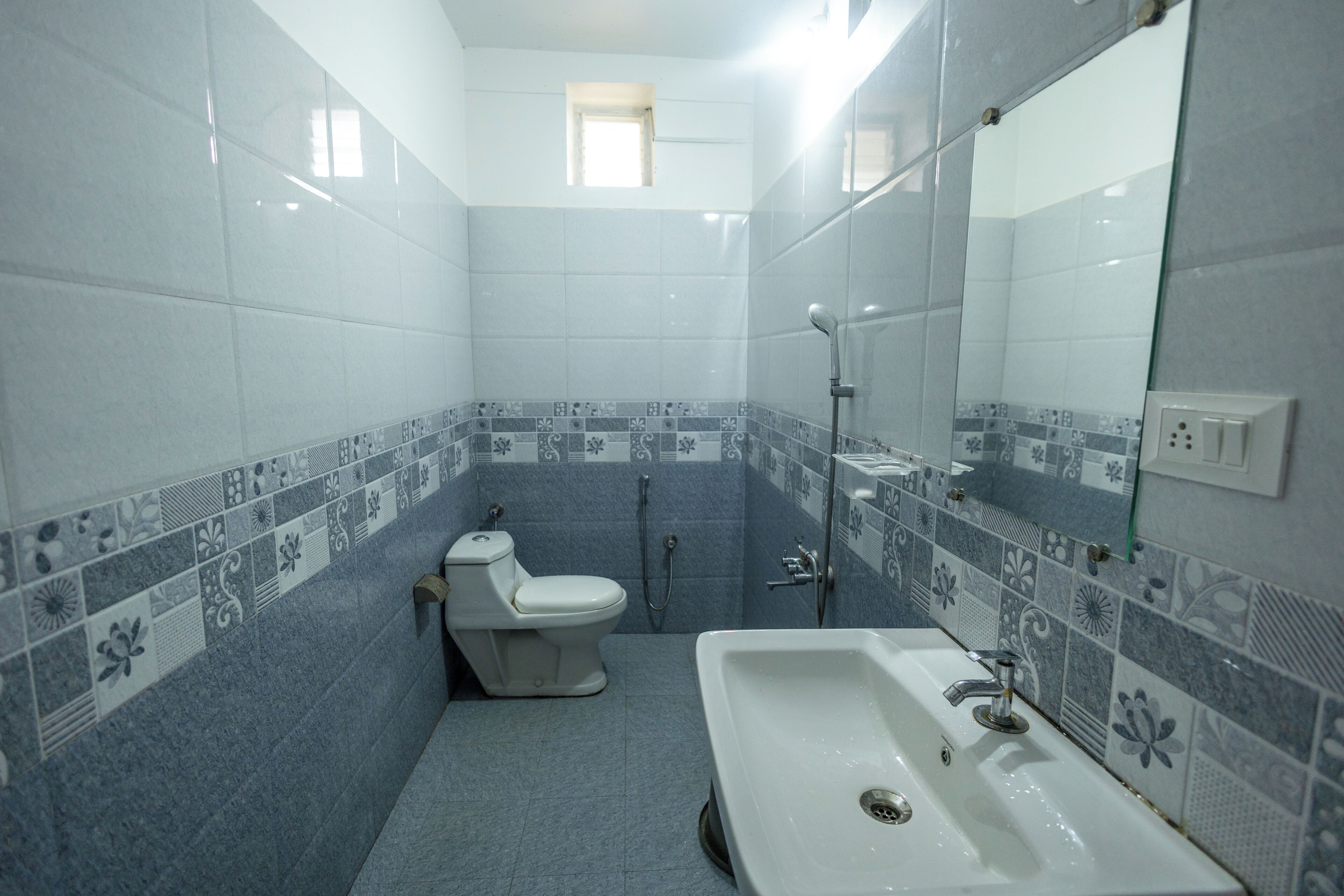 Deluxe Room | Bathroom
