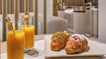 Luxury Suite, Private Pool | Breakfast meal | Free daily full breakfast