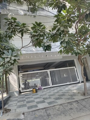 Majoituspaikan julkisivu